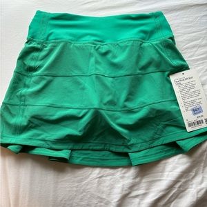 Lululemon pace rival skirt